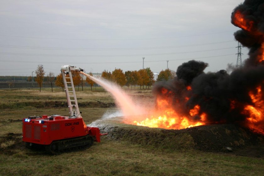 Робототехнический комплекс для тушения пожара