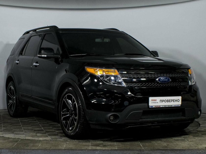 Ford Explorer 2013 черный