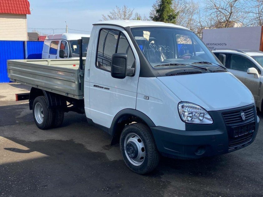 Газ 3302 бортовой