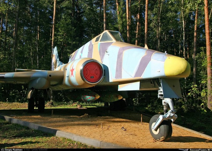 Ил 102 самолет