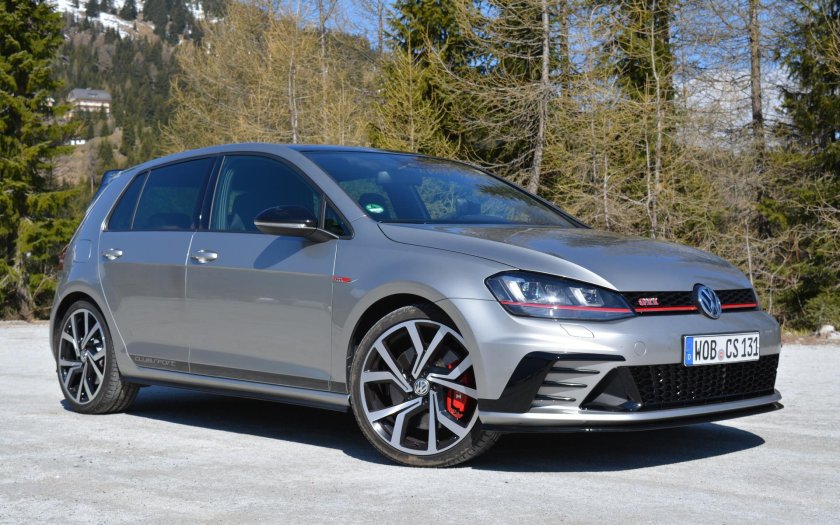 Volkswagen Golf GTI