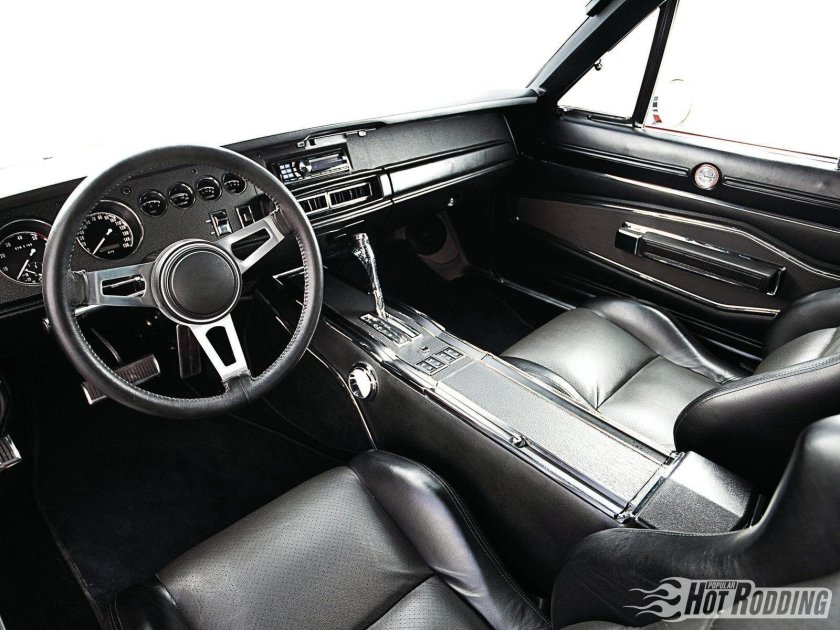 Dodge Charger 1969 салон