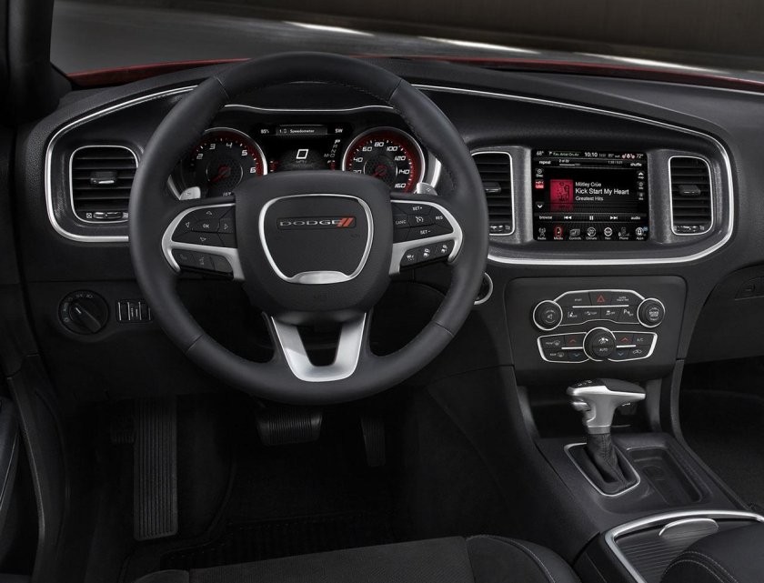 Dodge Charger 2017 салон