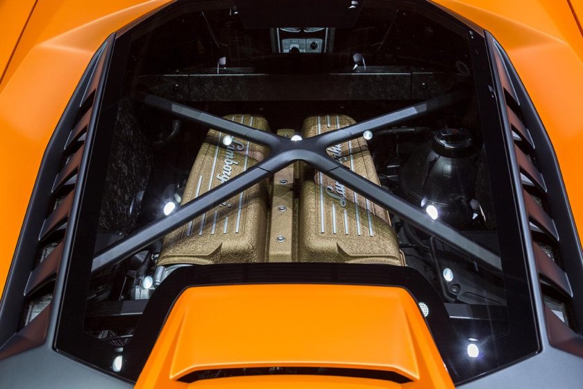 Lamborghini Huracan v10