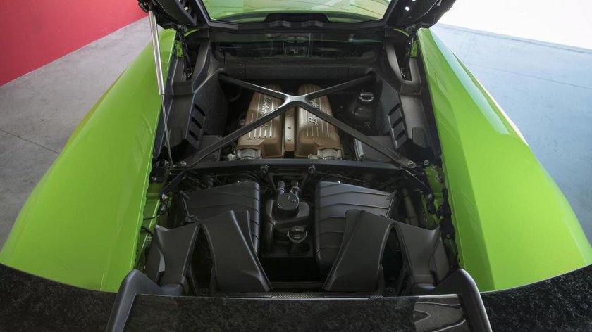 Lamborghini Huracan двигатель