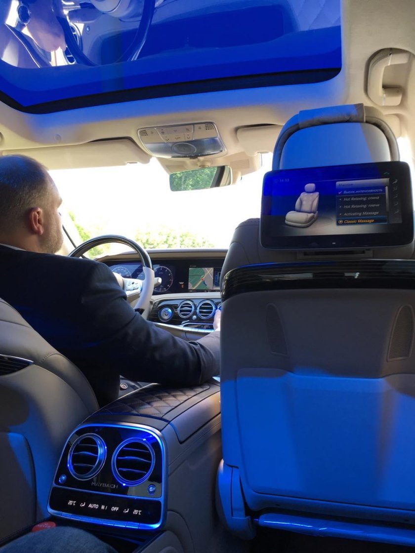 Салон Майбаха с водителем