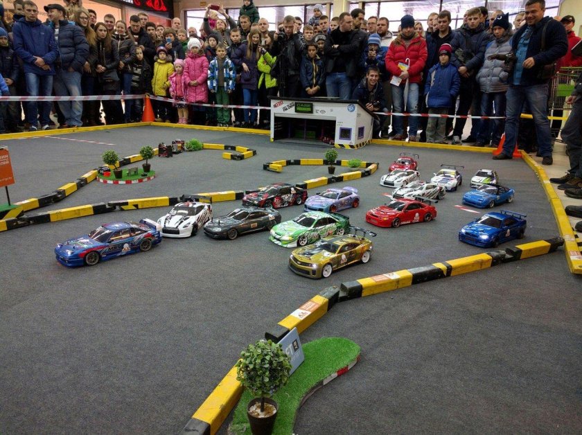 Гоночная трасса для радиоуправляемых машин