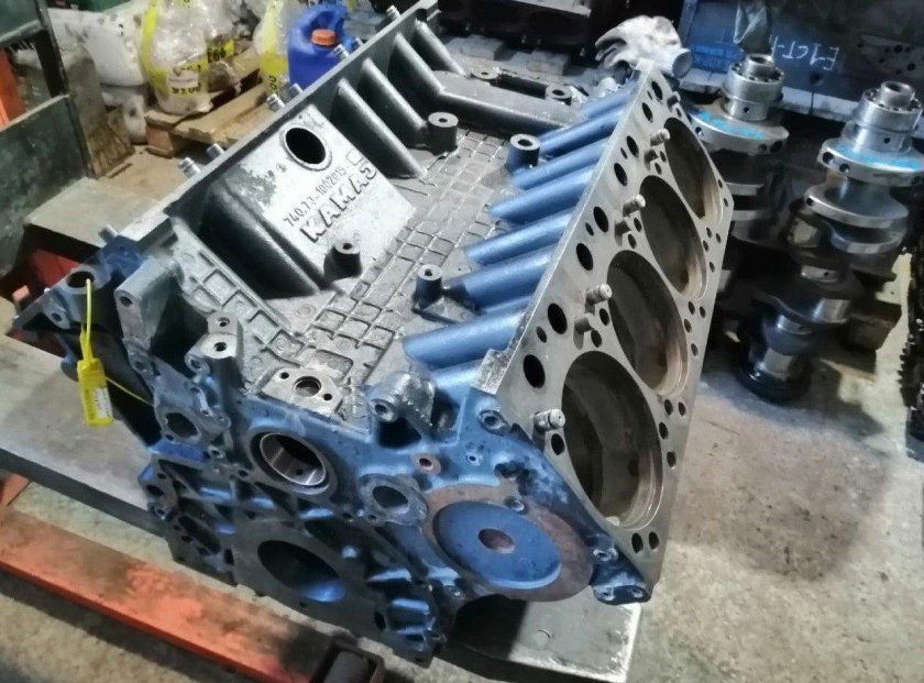 Блок цилиндров КАМАЗ 740.10