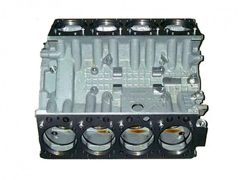 Блок цилиндров 740.21-1002012