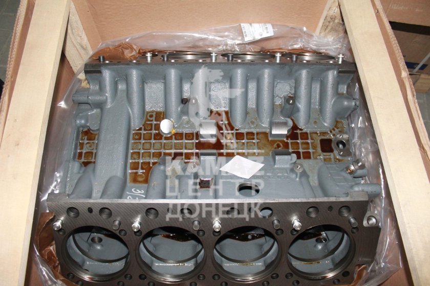 Блок цилиндров 740.21-1002012