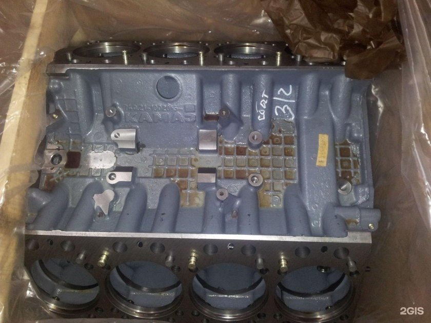 Блок цилиндров 740.21-1002012