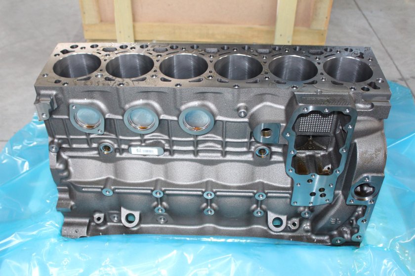 Блок цилиндров 6isbe