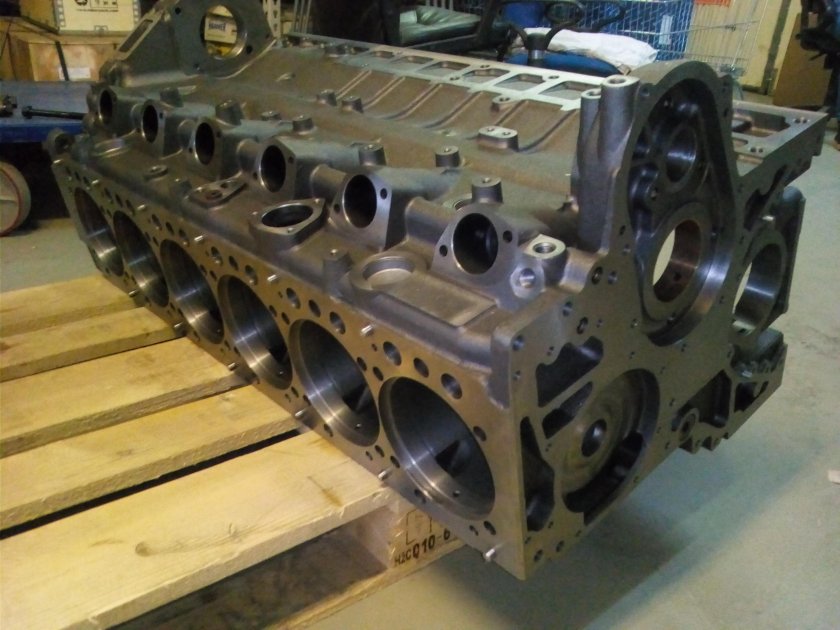Блок цилиндров КАМАЗ 5490