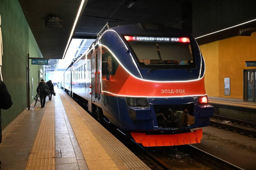 Новый электропоезд