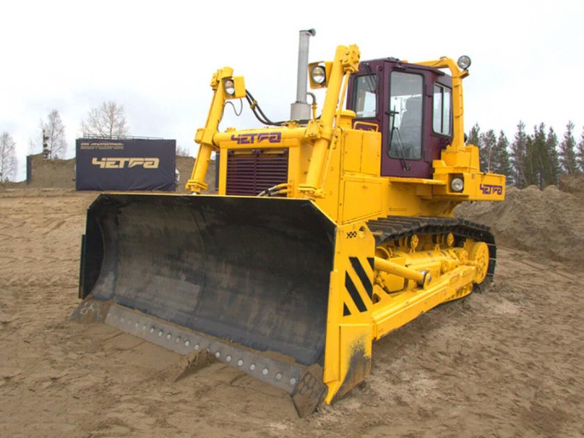 Бульдозер ЧЕТРА т9