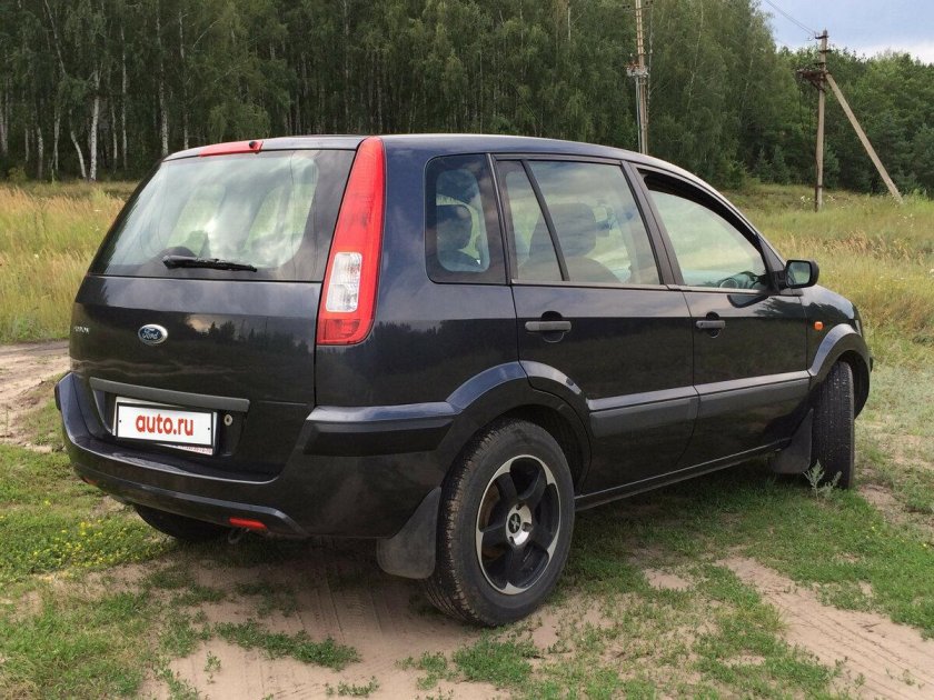 Форд Фьюжн 2007 сзади