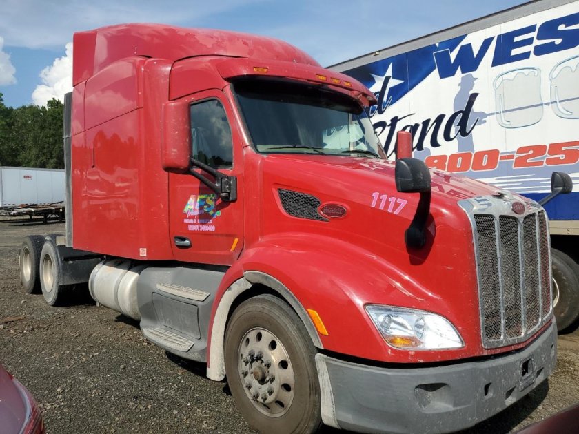 Грузовик петербилт