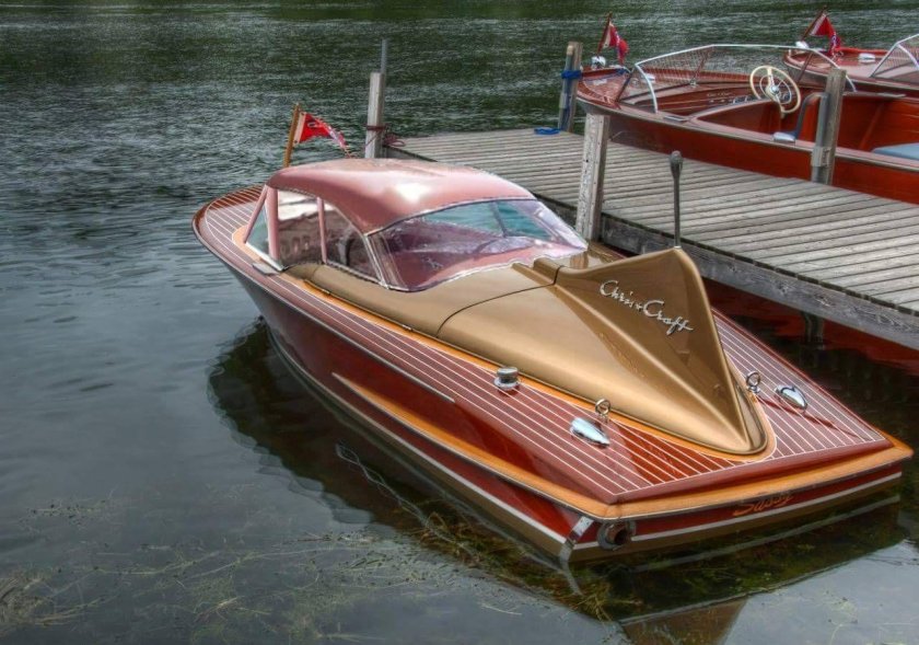 Катер Крис крафт ретро