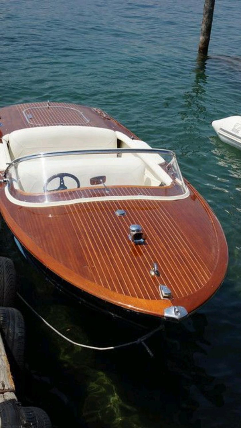 Катер винтажный