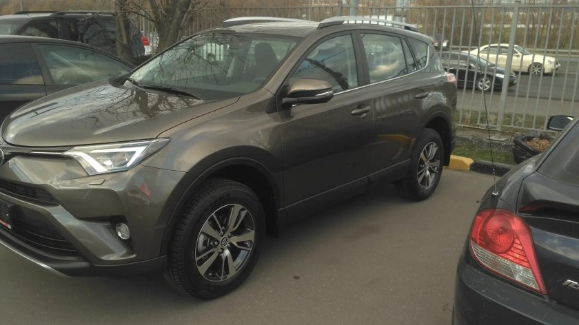 Тойота рав 4 светло коричневый