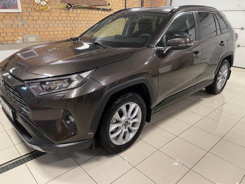 Серо-коричневый металлик тойота rav4 2020