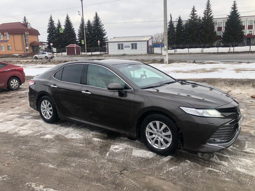 Toyota Camry 2017 - 2021 xv70 коричневый
