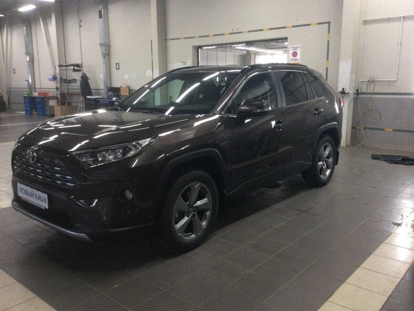Rav4 2020 коричневый