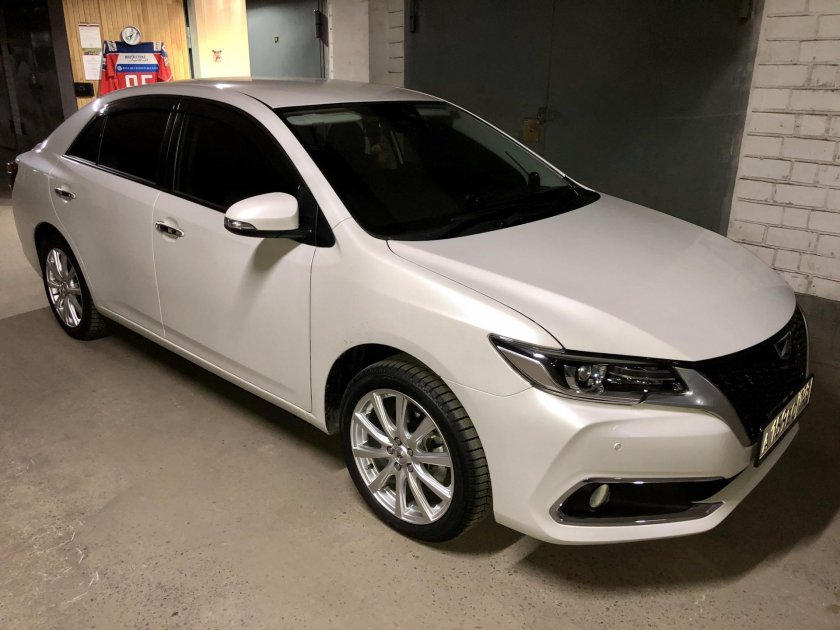 Тойота Аллион 2017 года