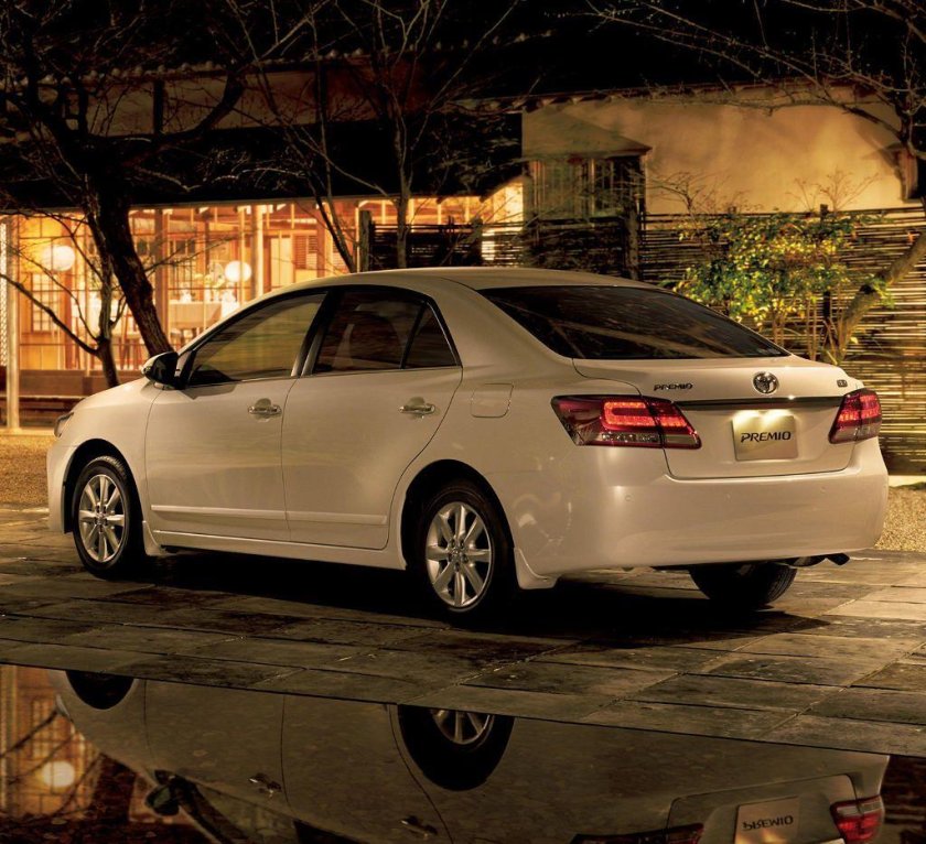Тойота Премио 2017