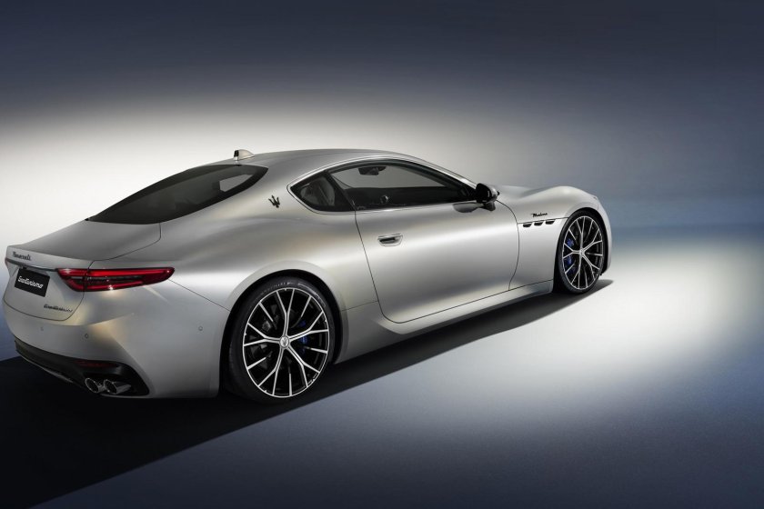 Новая Мазерати 2023