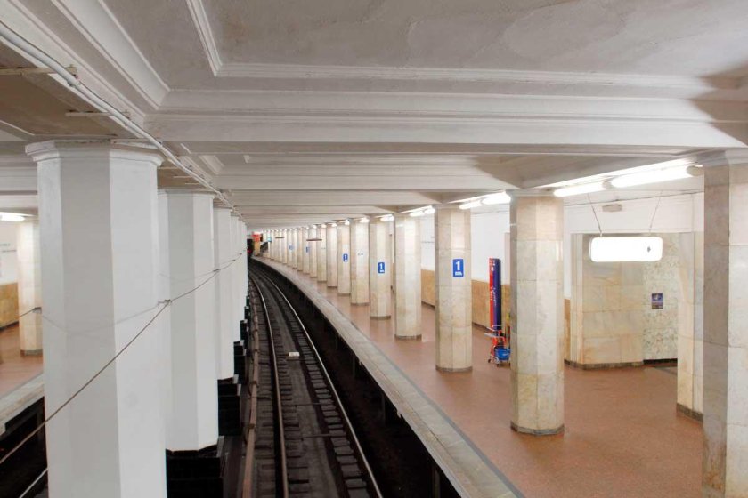 Станция метро александровский сад