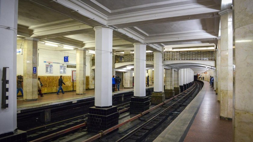 Метро Александровский сад Филевской линии