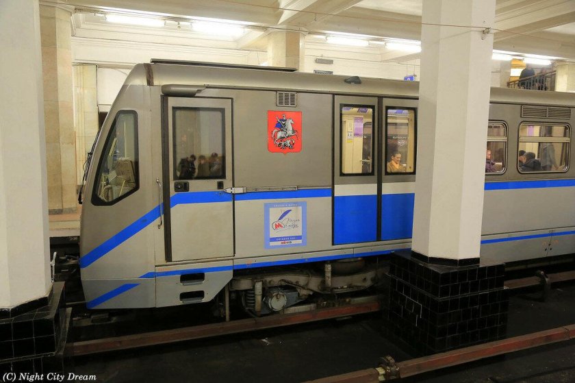 Поезд русич метро