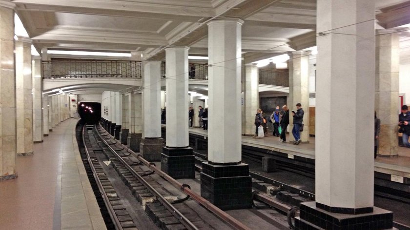 Станция метро Александровский сад