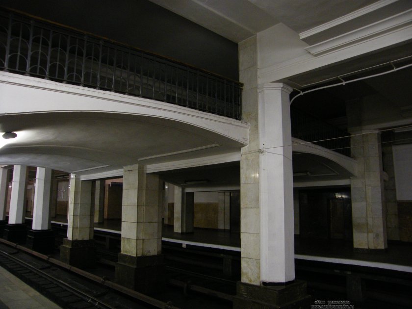 Станция метро Александровский сад