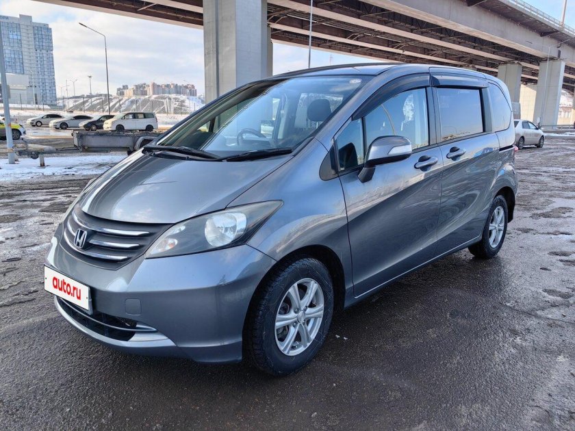 Хонда фрид 2010