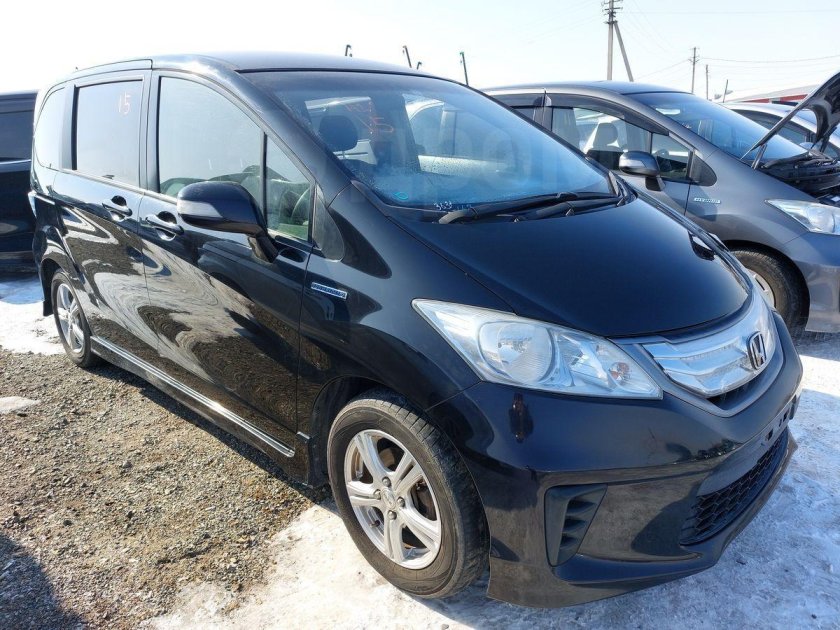 Хонда фрид 2011