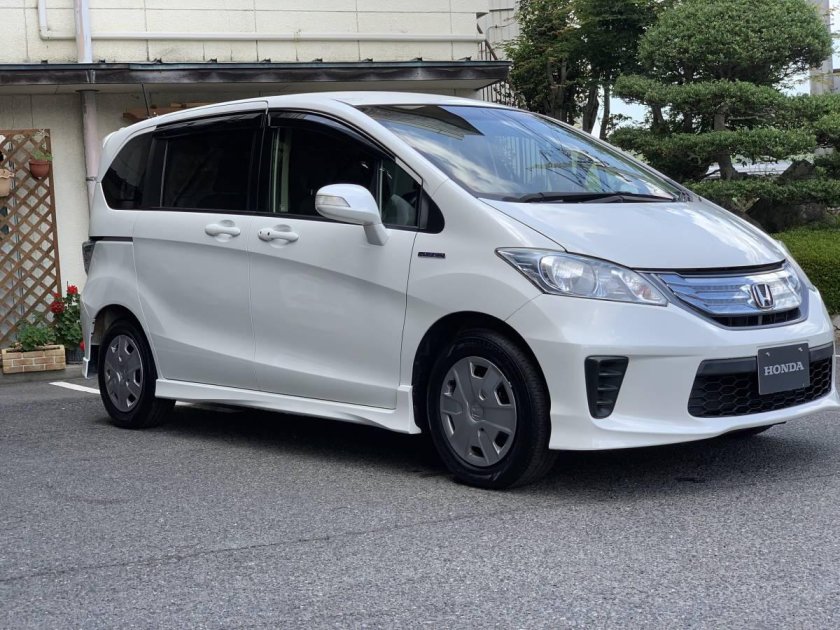 Honda freed Hybrid