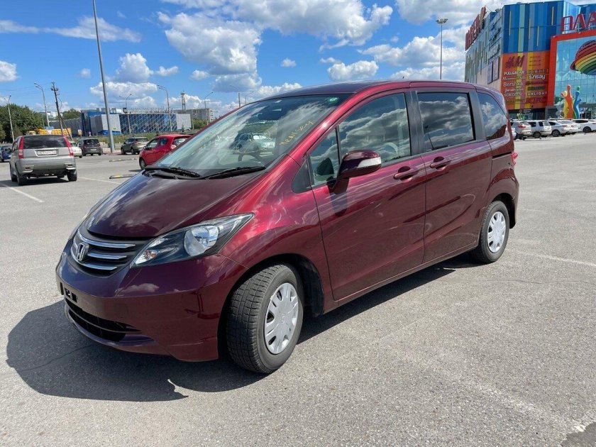 Хонда Фрид 2010