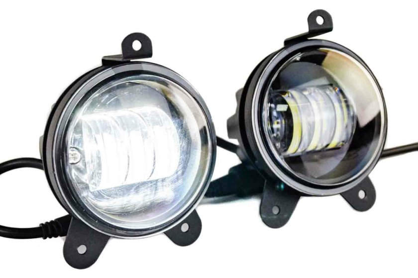 Диодные противотуманные фары Нива 2123 2005 года