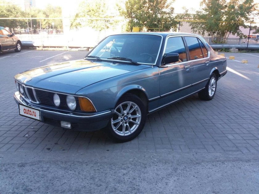 BMW e23 735i