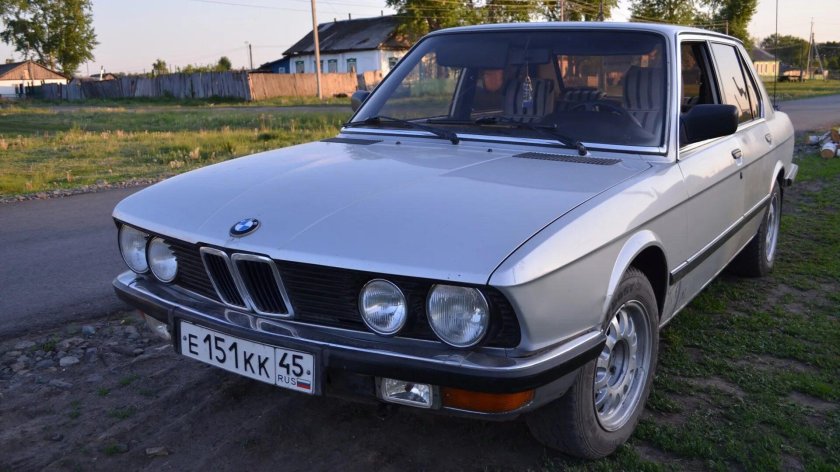 BMW 5 1984