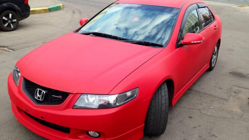 Красный металлик на Honda Accord 8