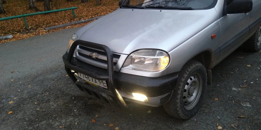 Шевроле Нива с кенгурятником 2005