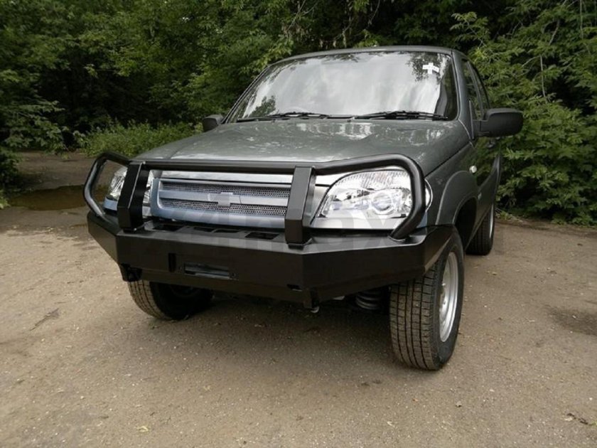 Бампер риф на ниву Шевроле