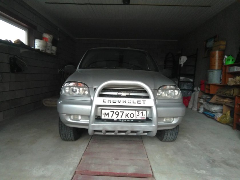 Кенгурятник на ниву Шевроле