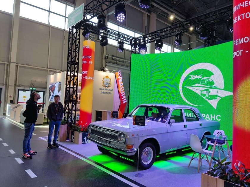 Выставка автомобилей