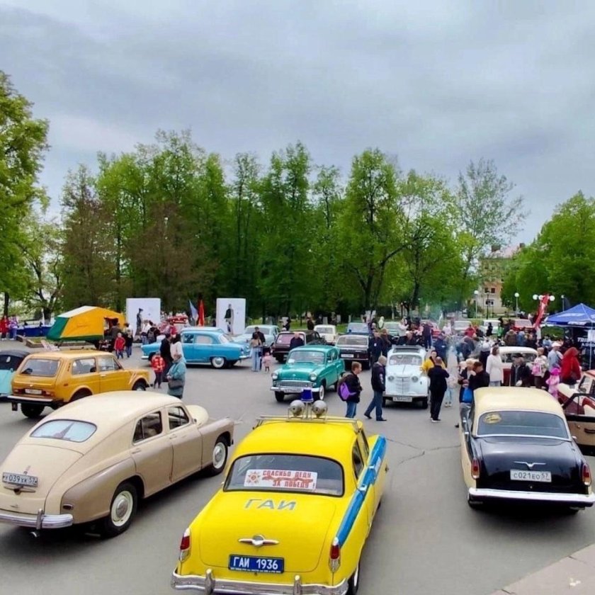 Выставка ретро автомобилей
