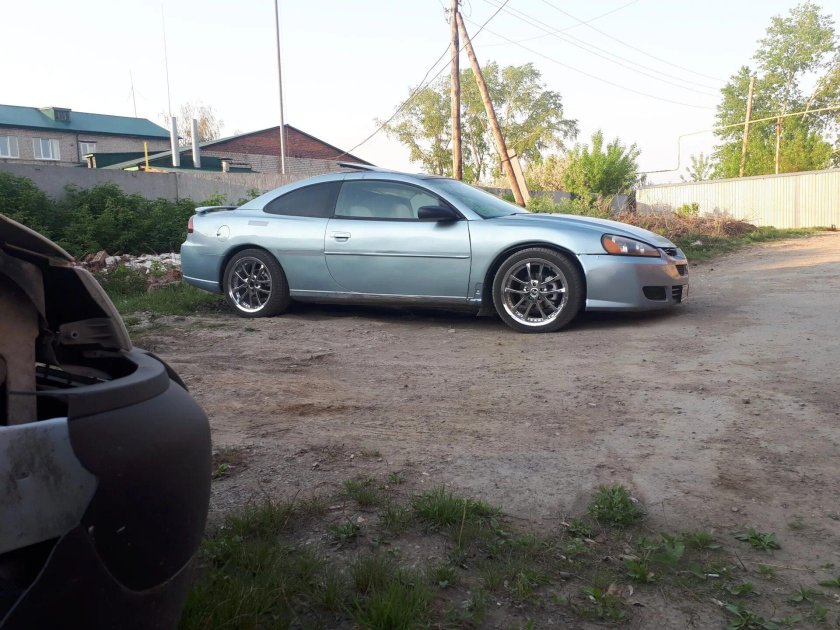 Додж Стратус купе