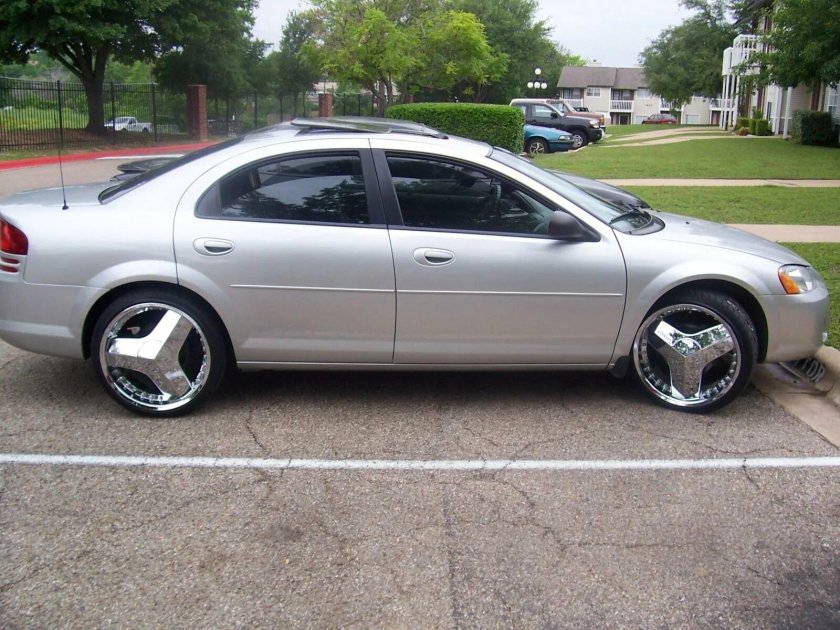 Dodge Stratus на 18 дисках